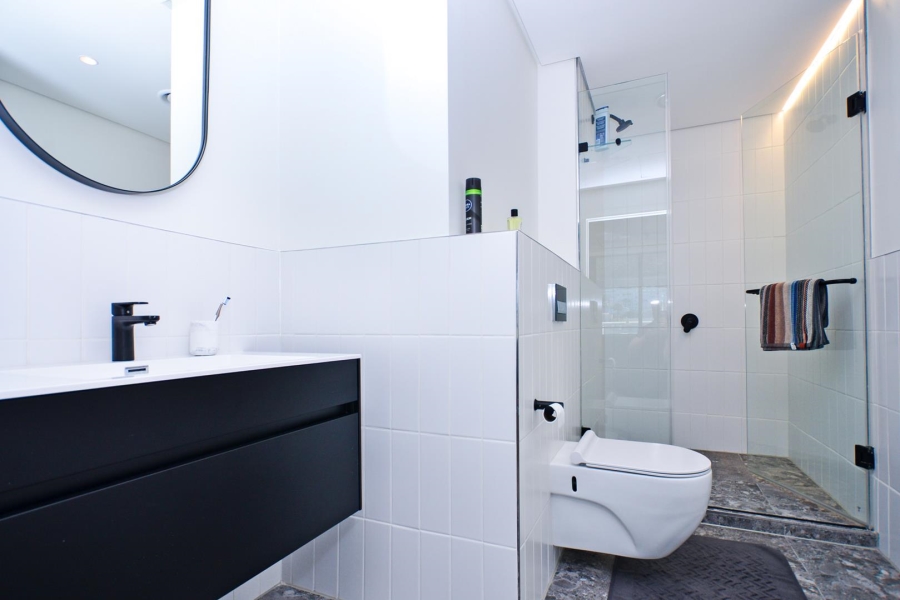 To Let 2 Bedroom Property for Rent in Sea Point Western Cape